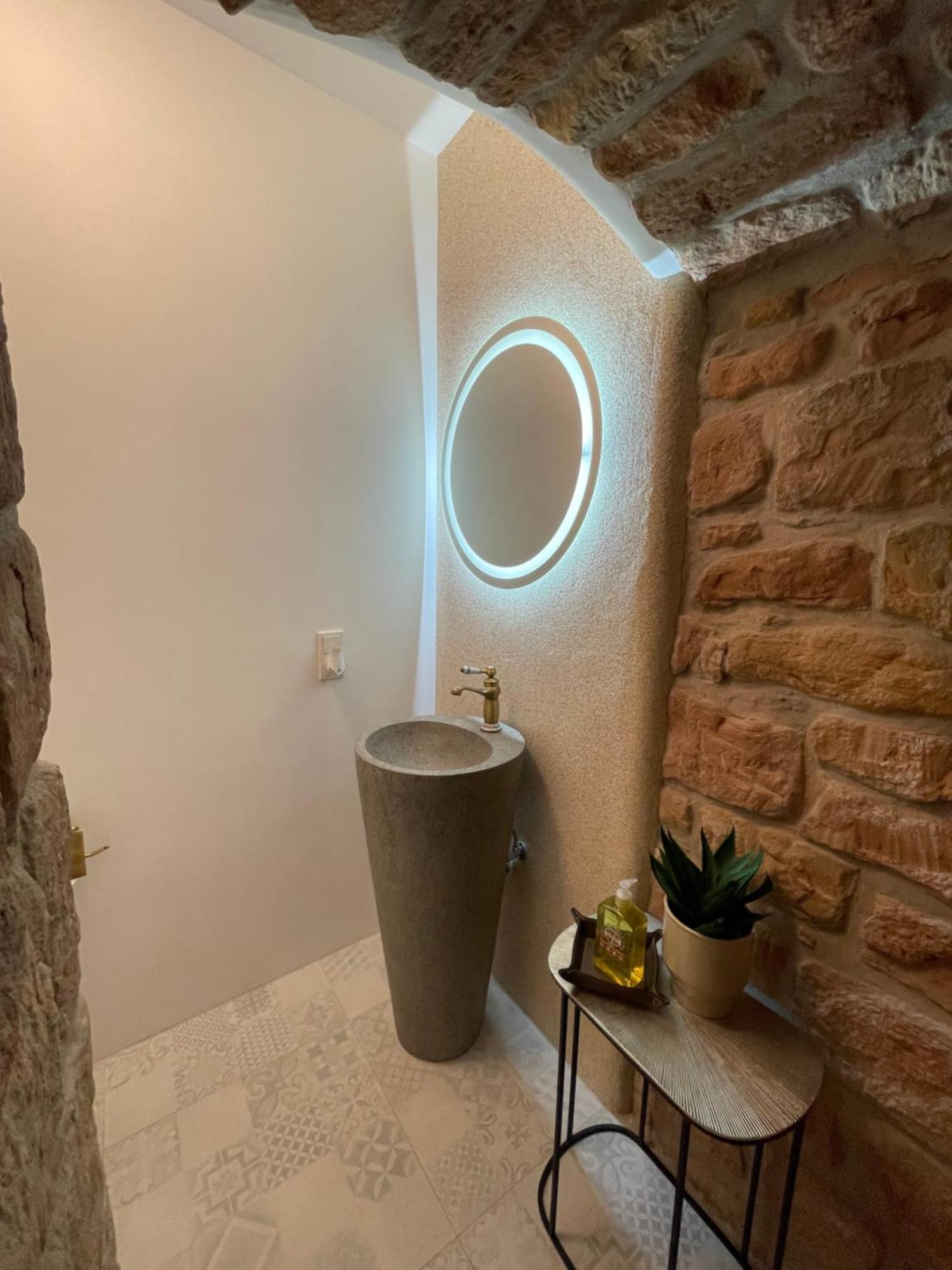 Luxurioese Ferienwohnung Mit Wellness Oase Saarburg Exterior foto