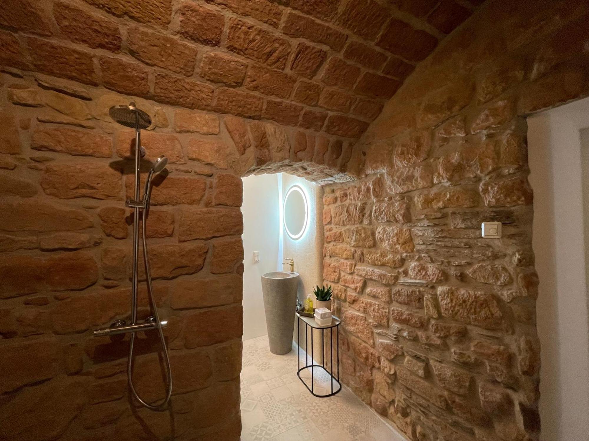 Luxurioese Ferienwohnung Mit Wellness Oase Saarburg Exterior foto